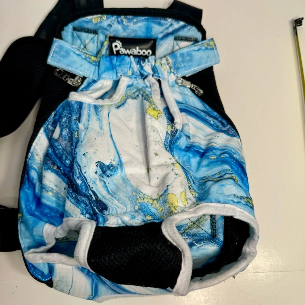 NWT. Pawaboo Pet Carrier Backpack. Pawaboo Pet Carrier for small dogs